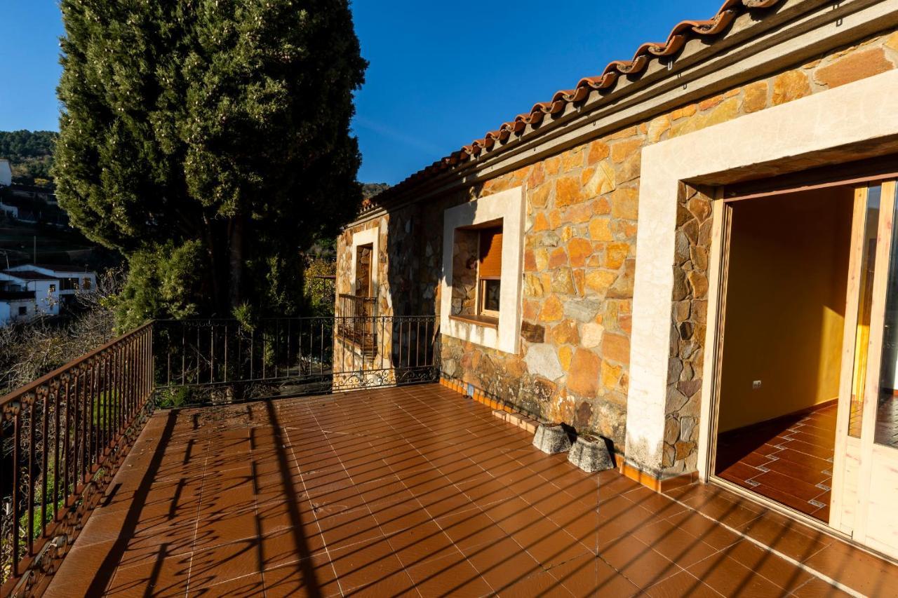 Torre de Don Miguel Casa Rural El Abeto المظهر الخارجي الصورة